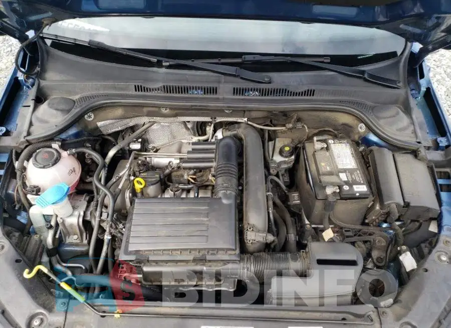 3VW2B7AJ2JM228337 Photo# 11