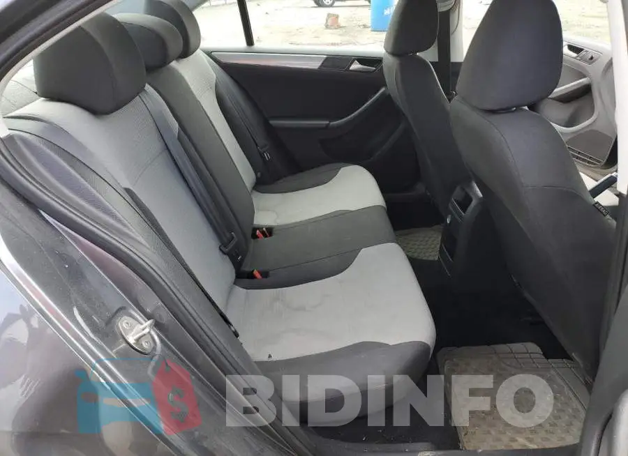 3VW2B7AJXHM415240 Photo# 10