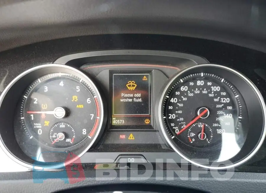 3VW5T7AU0KM015747 Photo# 9