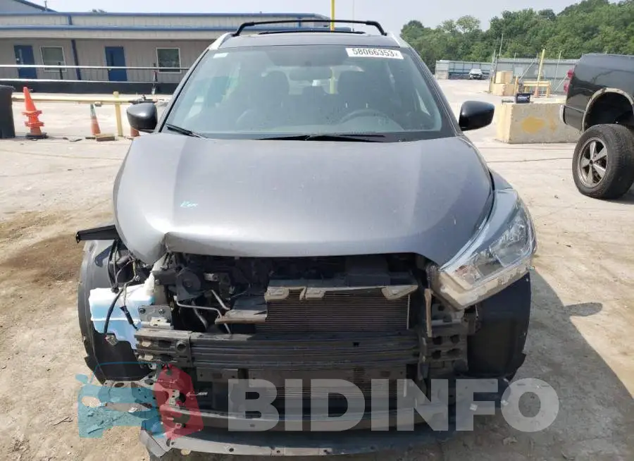 3N1CP5CU4JL508371 Photo# 5