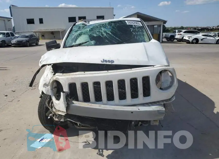 1C4NJPFB7HD184572 Photo# 5