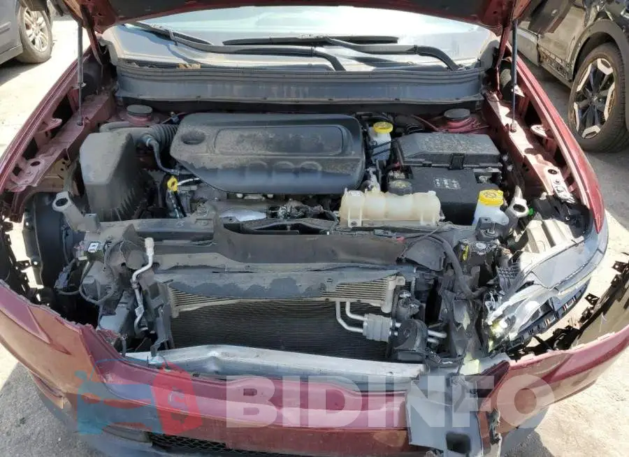 1C4PJLCB1KD266245 Photo# 12