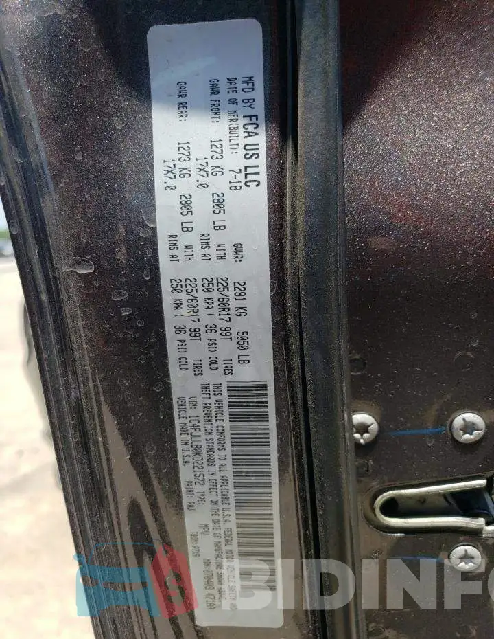 1C4PJLLB0KD221572 Photo# 14