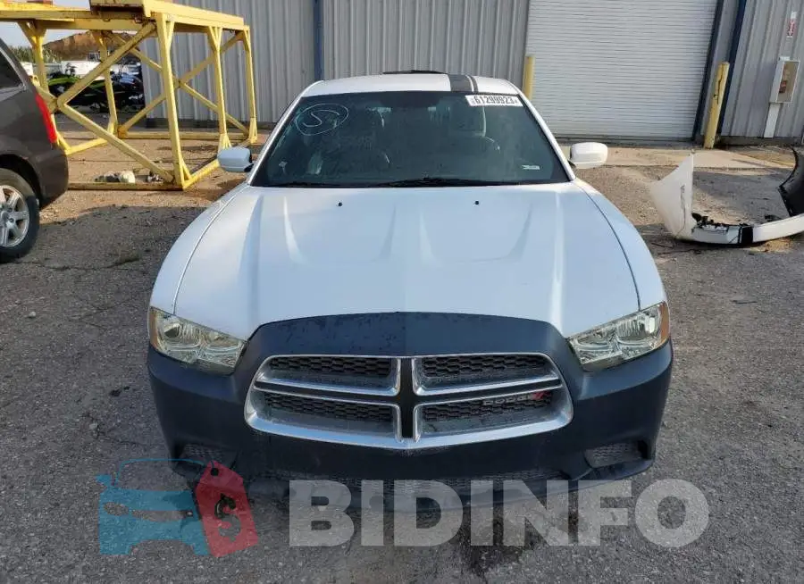 2C3CDXBG8EH107342 Photo# 5