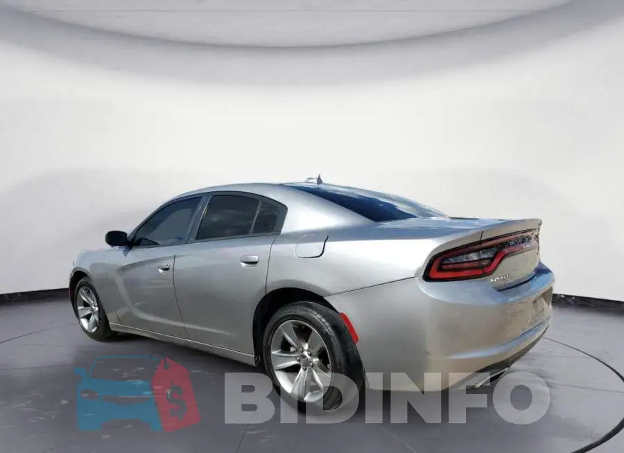 2C3CDXHG8FH862919 Photo# 2
