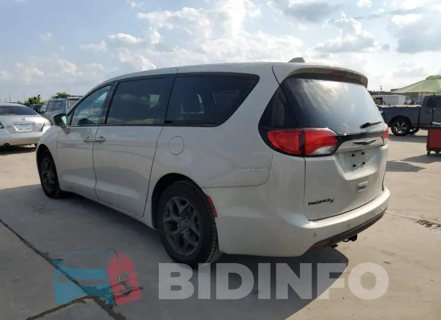2C4RC1FG9LR123265 Photo# 2