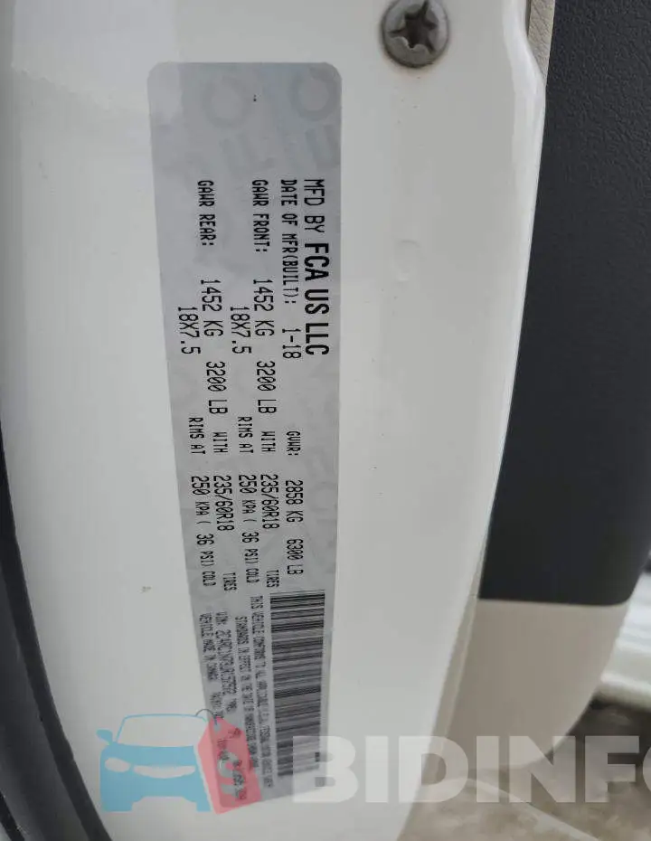 2C4RC1N73JR157572 Photo# 13