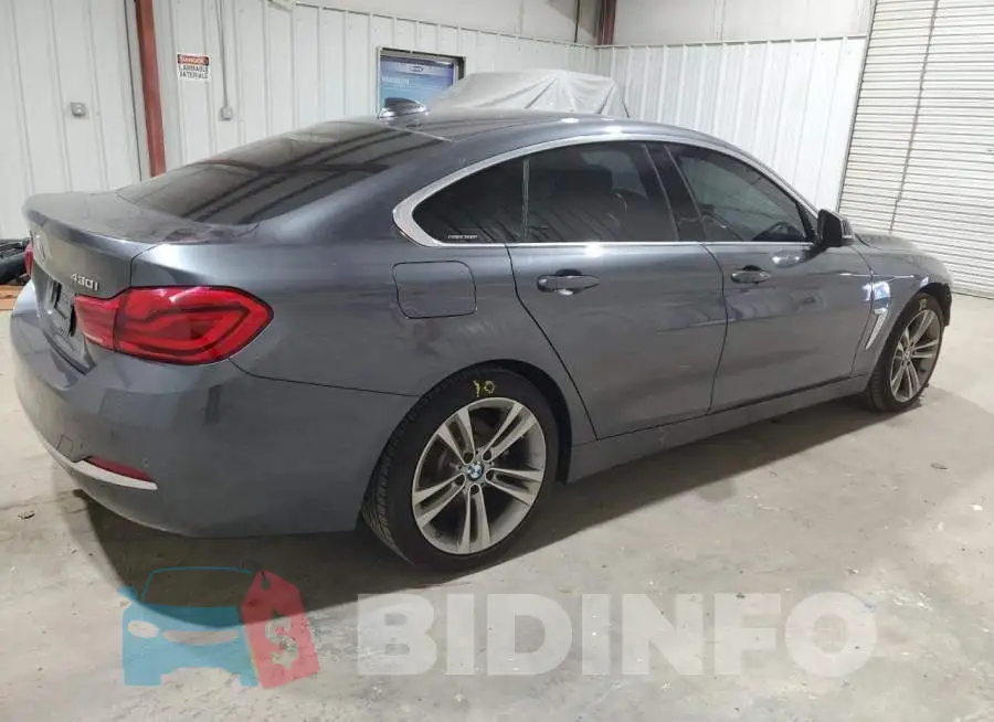 WBA4J3C58JBB97576 Photo# 3