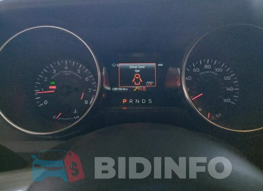 1FA6P8CFXJ5129202 Photo# 9