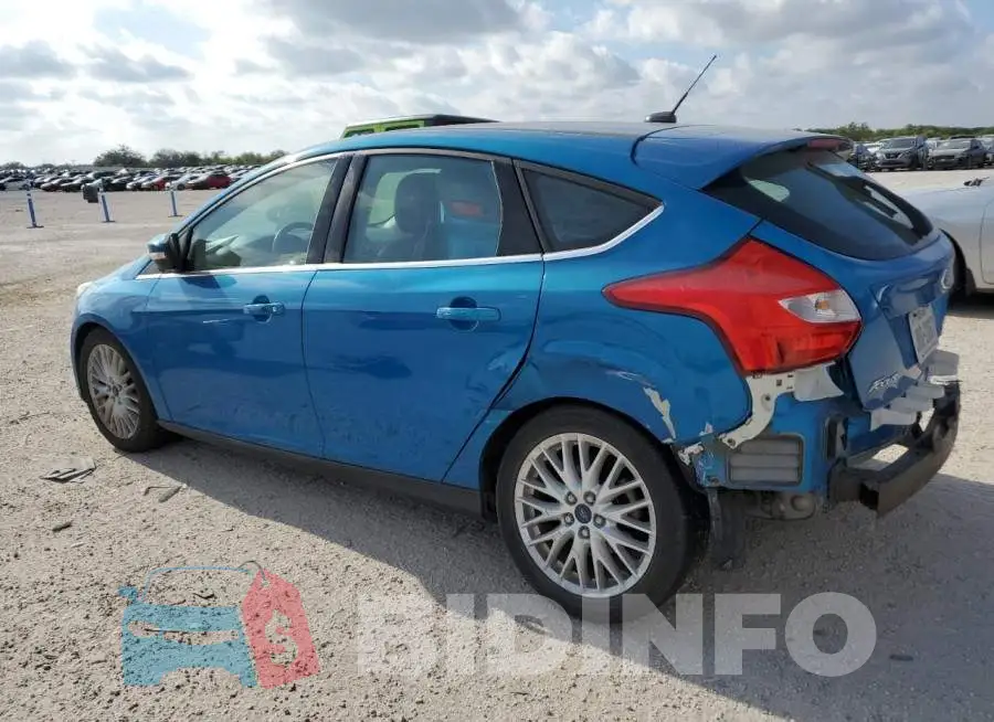 1FADP3N24EL195122 Photo# 2