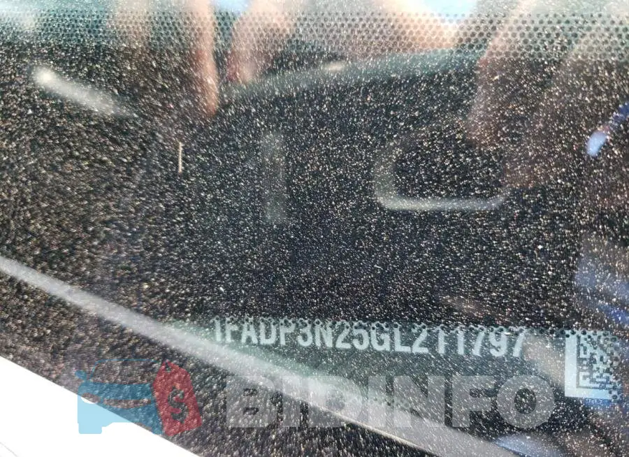 1FADP3N25GL211797 Photo# 13
