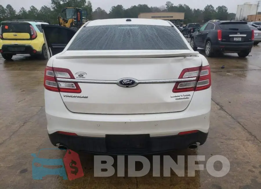 1FAHP2F82FG186573 Photo# 6