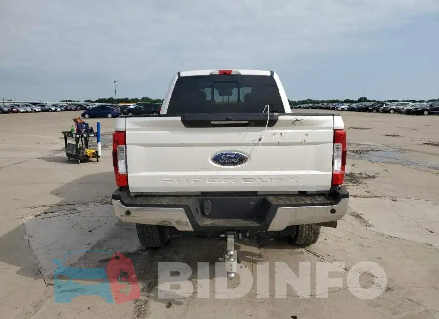 1FT7W2BT2JEC06960 Photo# 6