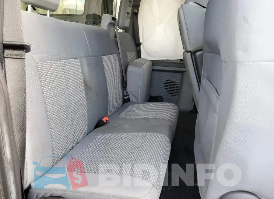 1FT7X2BT0GEB26773 Photo# 10