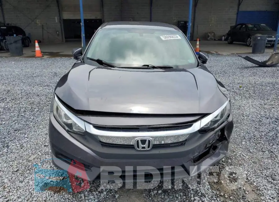 19XFC2F53HE010430 Photo# 5
