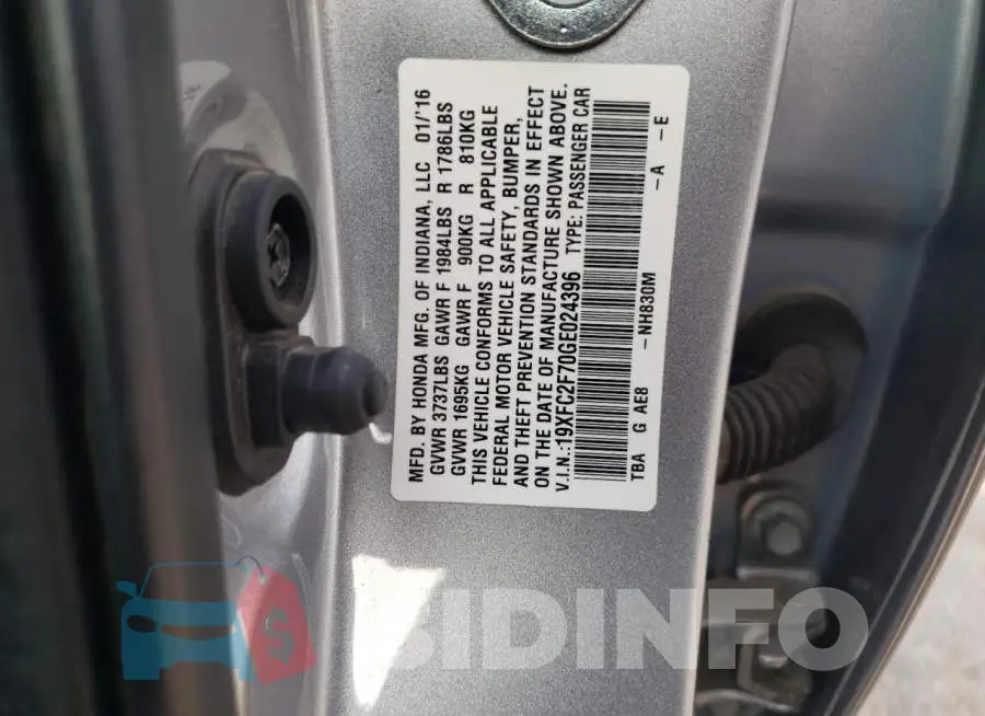 19XFC2F70GE024396 Photo# 12