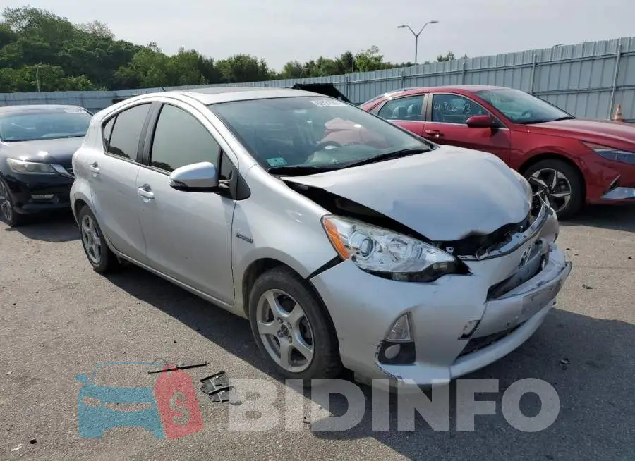 JTDKDTB37E1085443 Photo# 4