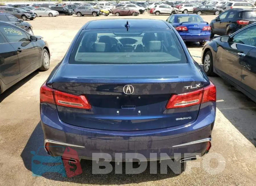 19UUB3F47KA005928 Photo# 6
