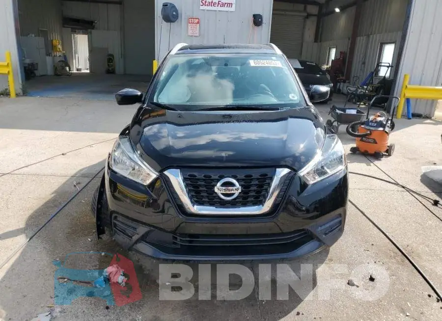 3N1CP5CU6JL505696 Photo# 5