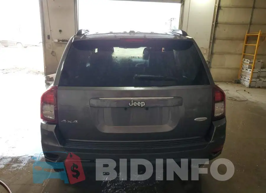 1C4NJDEB6GD712570 Photo# 6