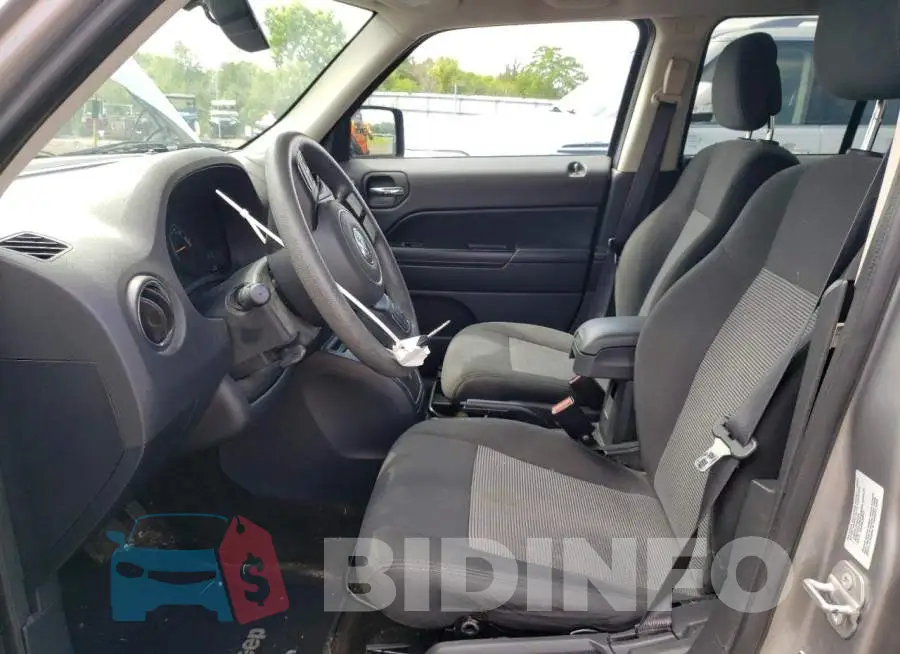 1C4NJPBAXGD600190 Photo# 7