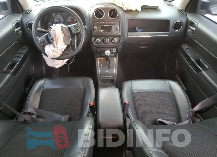 1C4NJRBB1HD208477 Photo# 8