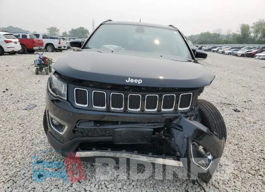 3C4NJDCB8JT482504 Photo# 5