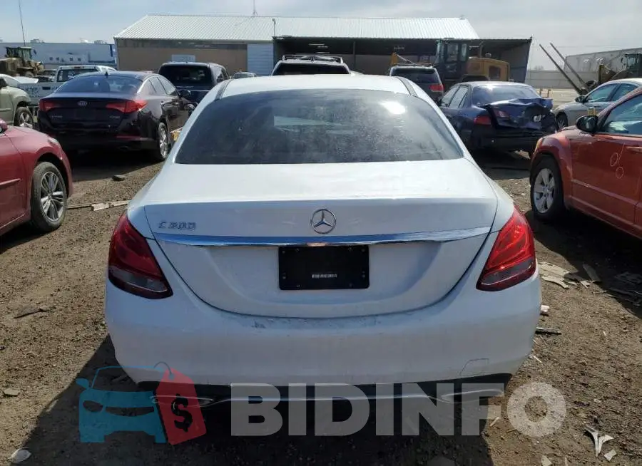 55SWF4KBXGU134054 Photo# 6