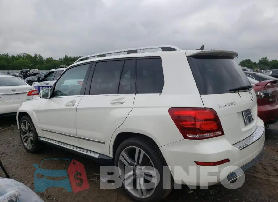 WDCGG8JB2FG363614 Photo# 2