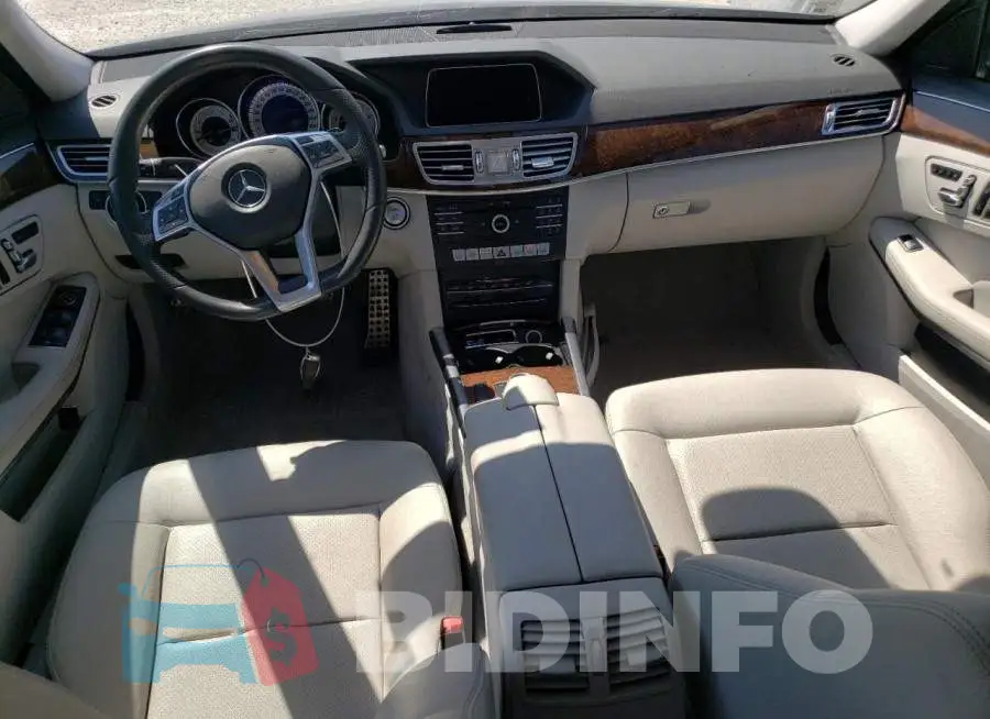 WDDHF8JBXGB167194 Photo# 8