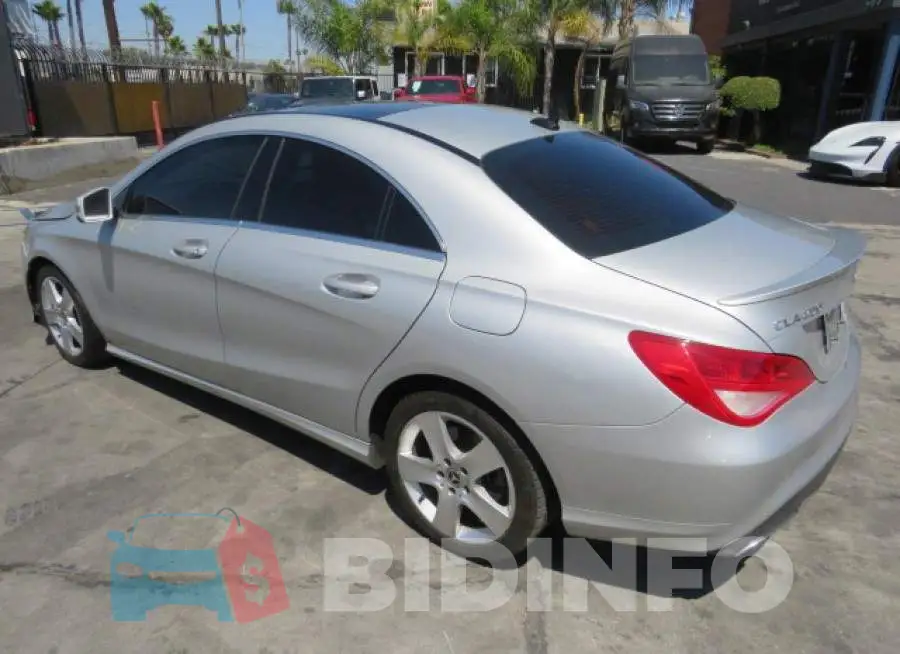 WDDSJ4EB8JN533246 Photo# 4