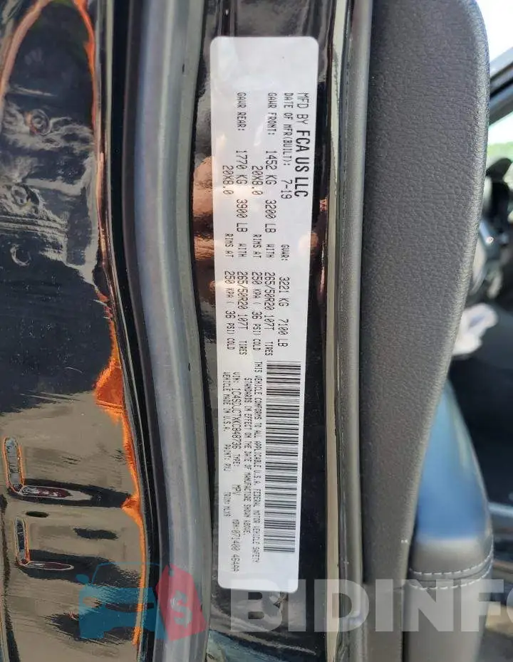 1C4SDJCTXKC848736 Photo# 14