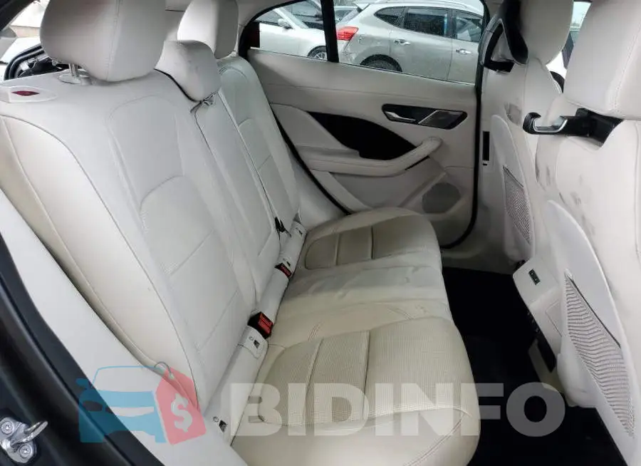 SADHB2S14K1F71171 Photo# 11