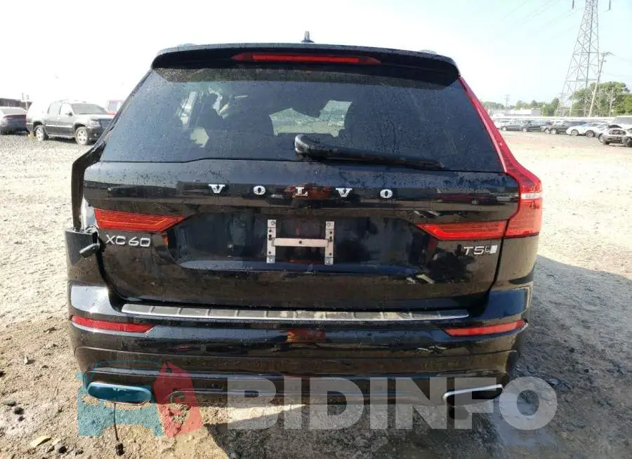 YV4102RM2M1684438 Photo# 6