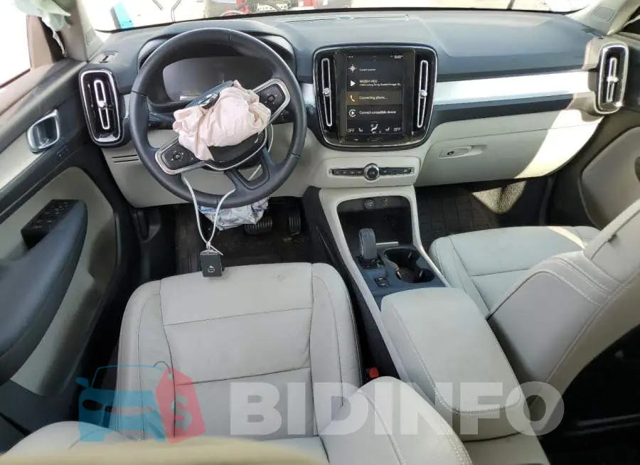 YV4162UK7M2450830 Photo# 8