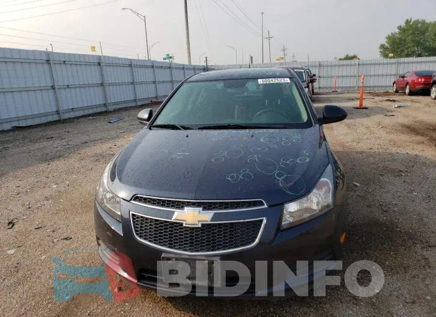 1G1PC5SB9E7478572 Photo# 5