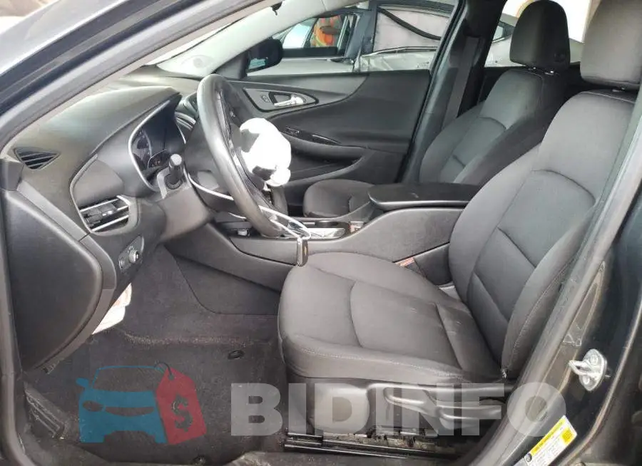 1G1ZB5ST6HF124703 Photo# 7
