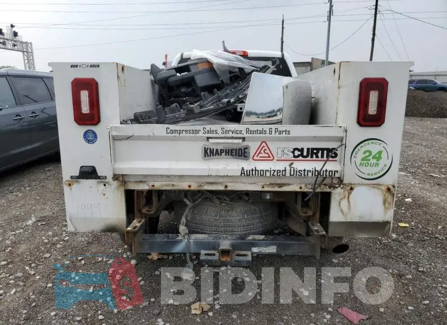 1GB1CUEG6JF158600 Photo# 6