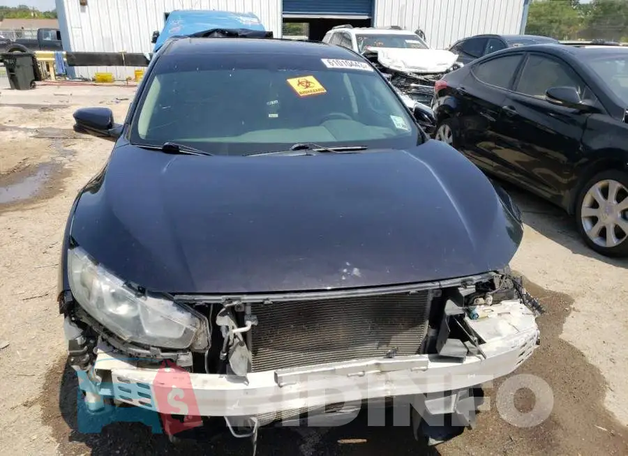 19XFC2F70GE018209 Photo# 5