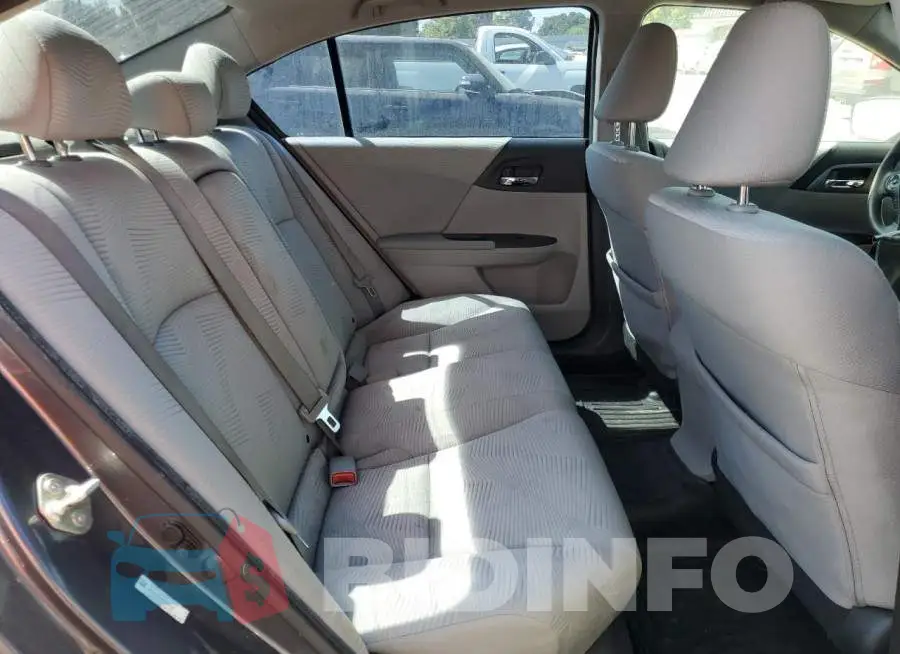 1HGCR2F32EA053172 Photo# 10
