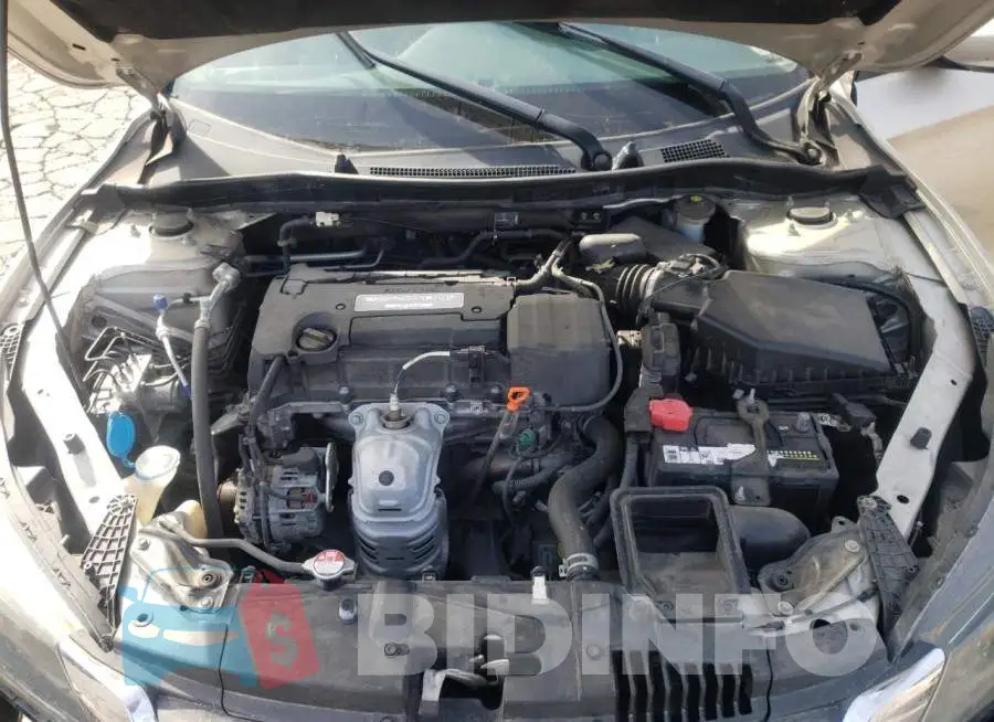 1HGCR2F34FA174934 Photo# 11