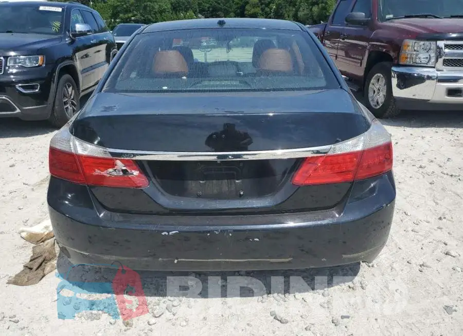 1HGCR2F82EA281717 Photo# 6