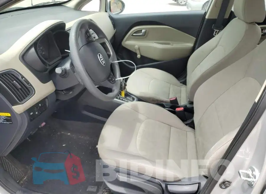 KNADM4A33G6648152 Photo# 7