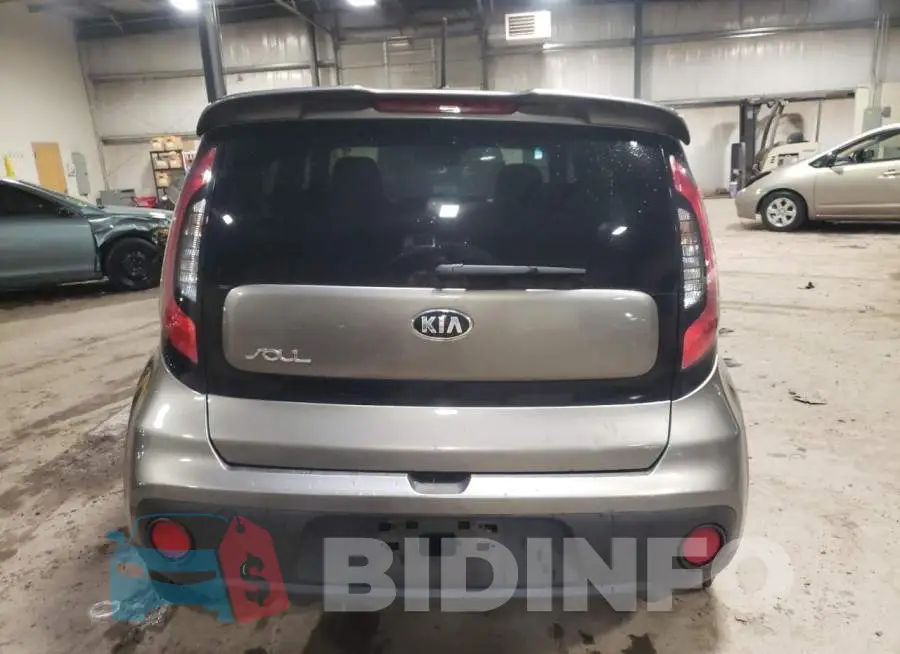 KNDJN2A2XH7444314 Photo# 6