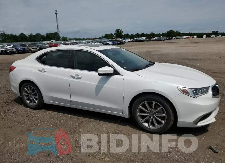 19UUB1F55LA004792 Photo# 4