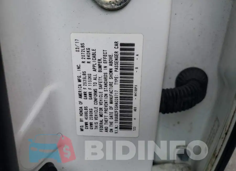 19UUB2F55HA006717 Photo# 12