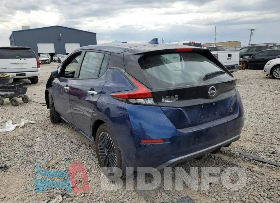1N4CZ1CV1PC557093 Photo# 2