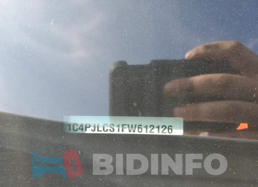 1C4PJLCS1FW612126 Photo# 13