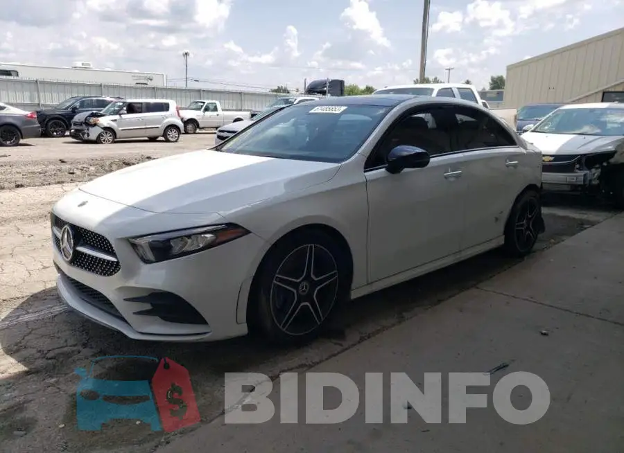 WDD3G4FB6LW038977 Photo# 1