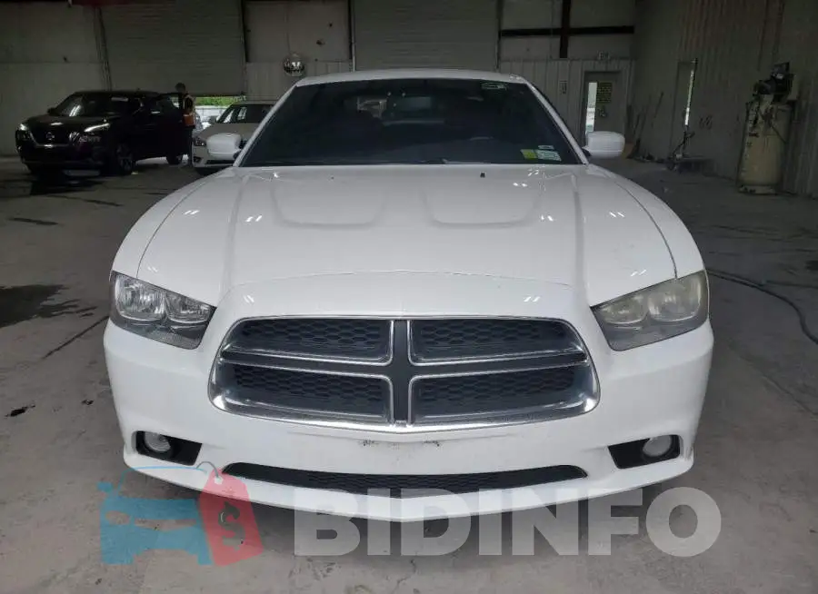 2C3CDXHG3EH123732 Photo# 5
